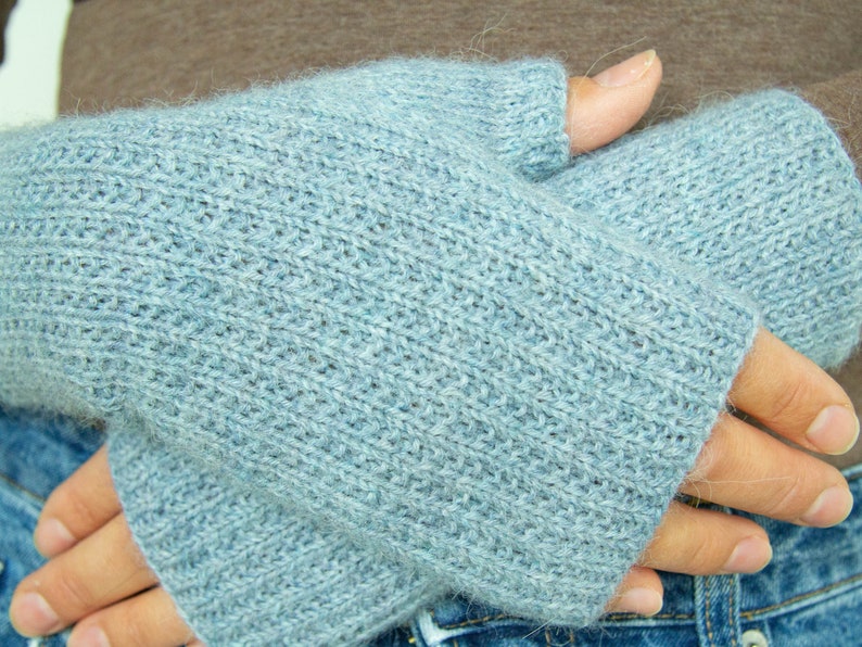 Fingerless Gloves Knitting Pattern