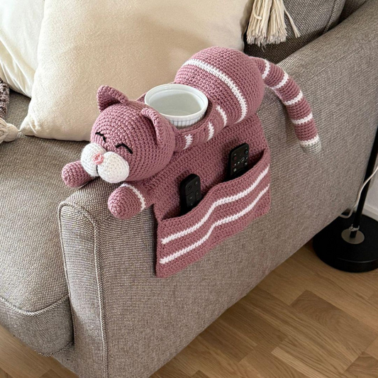 Adorable Cat Sofa Organizer Crochet Pattern
